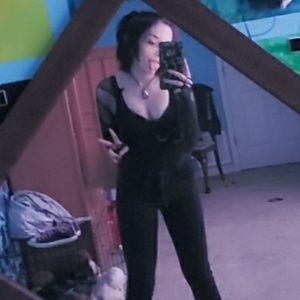 Meet your Posher, Arianna